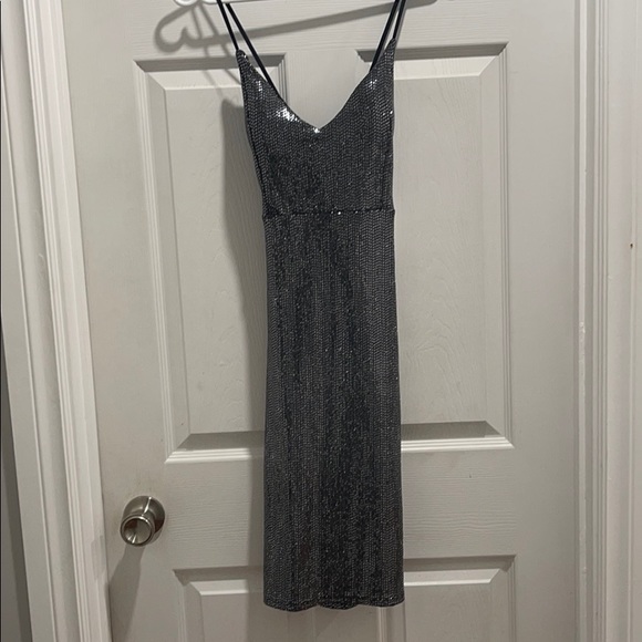 Dress - Picture 1 of 3